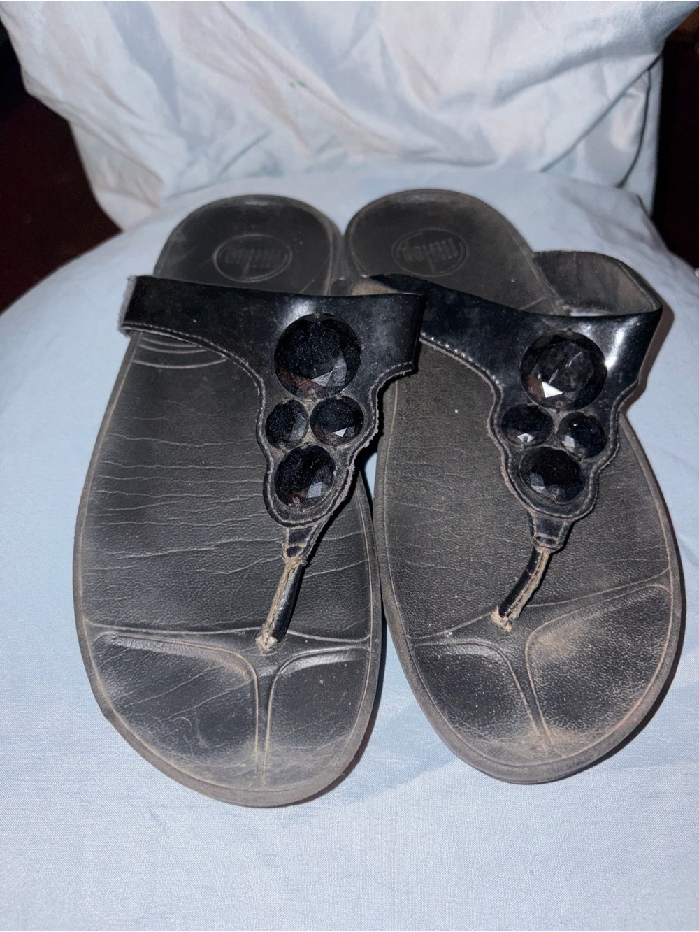 Fitflop Black Jeweled Toe-Post Sandals size 7